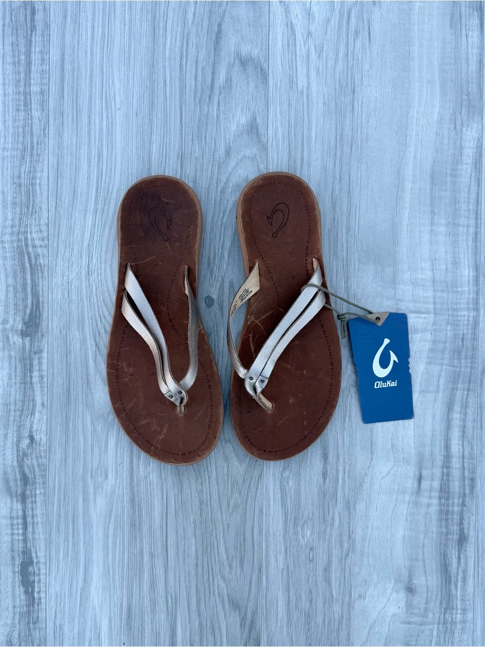 OluKai Kāpehe Luana leather sandals,